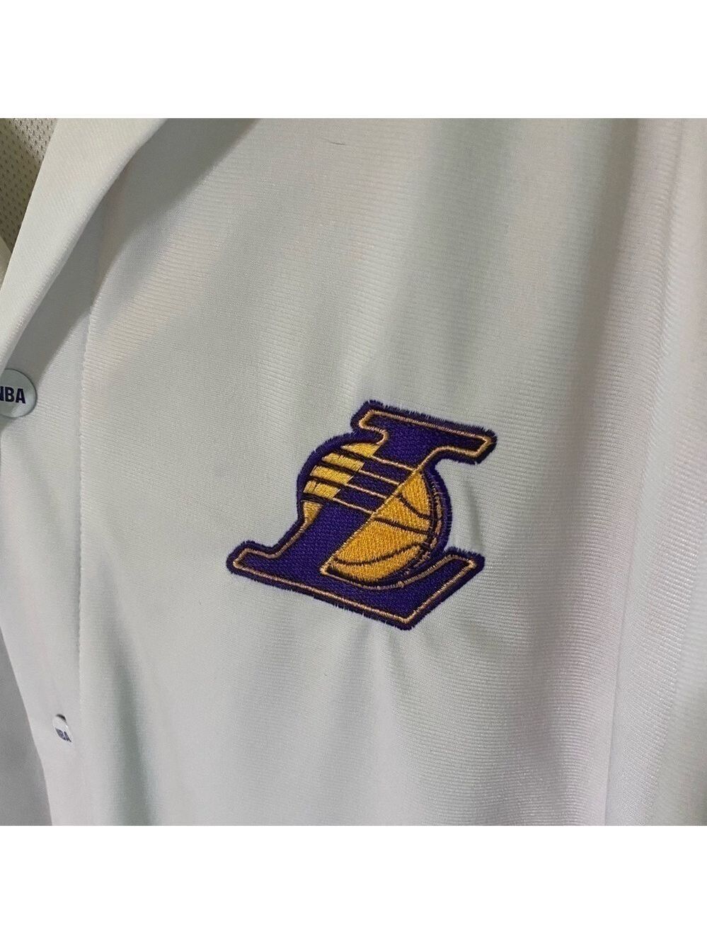 Lakers- 2X NBA vintage 90’s lined button up jersey/polo. Excellent preowned! - Picture 2 of 13